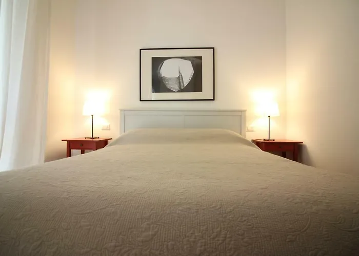 Daire Brera - Fiori Chiari Charme